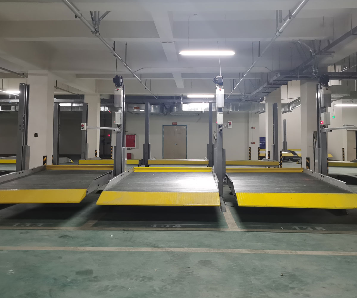 鎮(zhèn)雄兩柱立體車庫停車設(shè)備拆除