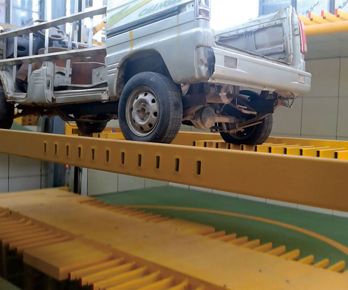 魯甸自動垂直升降停車位