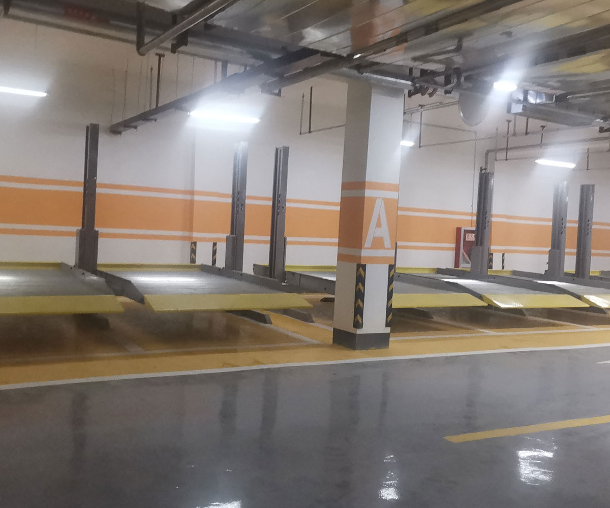 升降平移機(jī)械停車設(shè)備短租.jpg